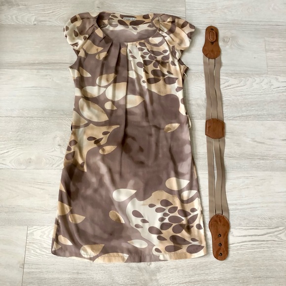 European Designer Favori Silky Belted Dress - Picture 2 of 16